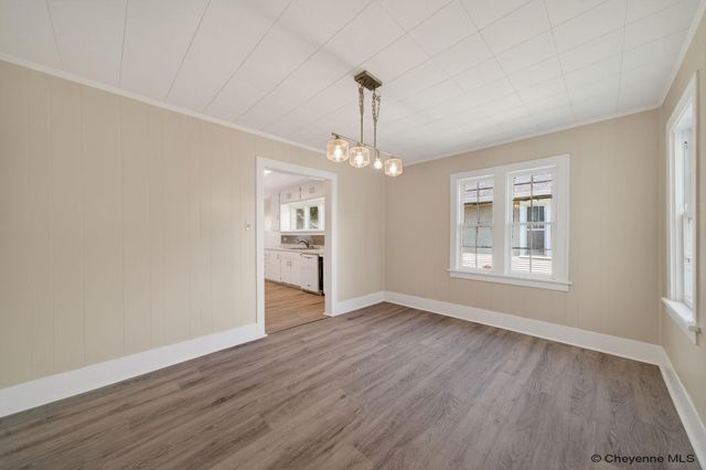 208 E 3RD AVE, Cheyenne, WY 82001