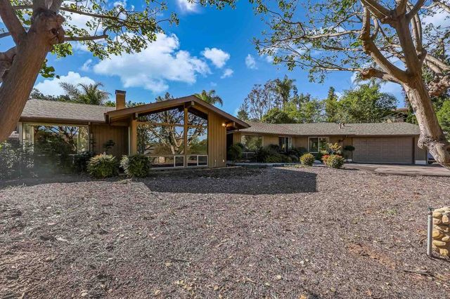 2307 Vista Rodeo Dr, El Cajon, CA 92019