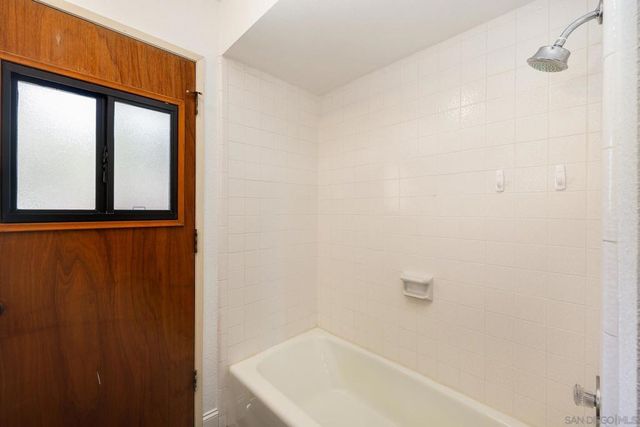 2307 Vista Rodeo Dr, El Cajon, CA 92019