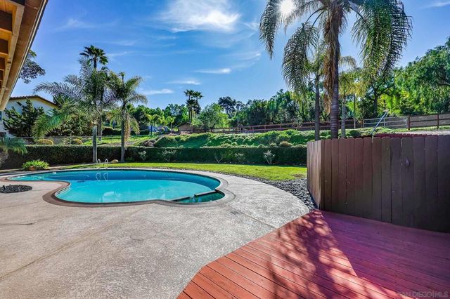 2307 Vista Rodeo Dr, El Cajon, CA 92019