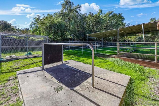 2307 Vista Rodeo Dr, El Cajon, CA 92019