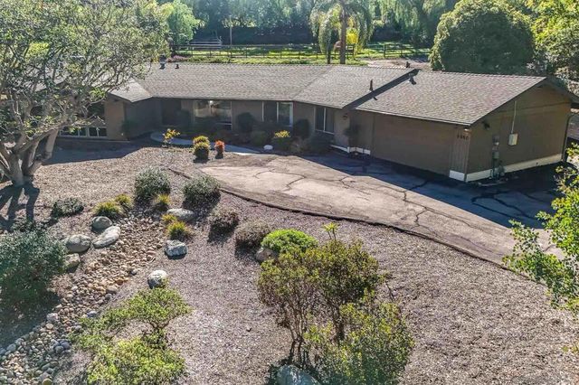 2307 Vista Rodeo Dr, El Cajon, CA 92019