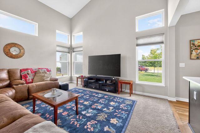 722 Deer Run Drive, Marysville, OH 43040