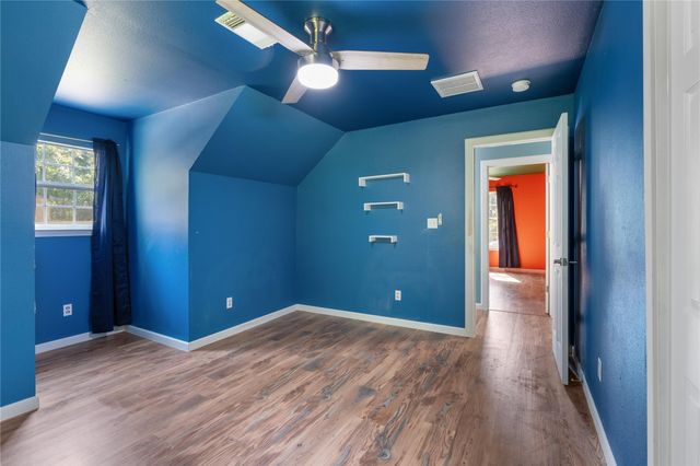 293 Commodore Drive, Livingston, TX 77351