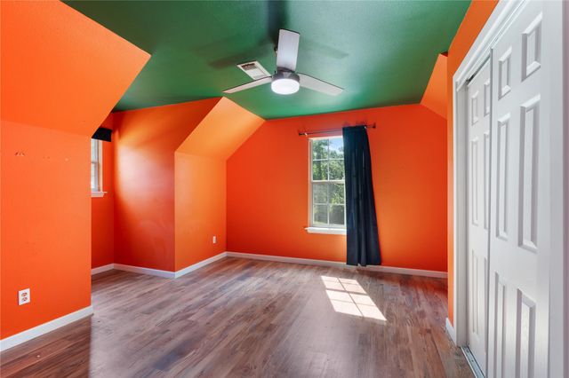 293 Commodore Drive, Livingston, TX 77351