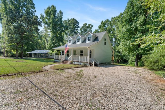 293 Commodore Drive, Livingston, TX 77351