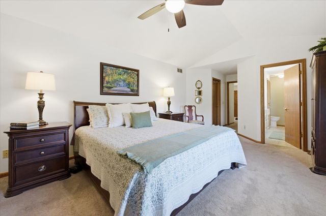 7429 Upper 136th Street W, Apple Valley, MN 55124