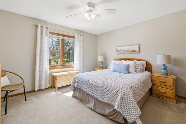 7429 Upper 136th Street W, Apple Valley, MN 55124