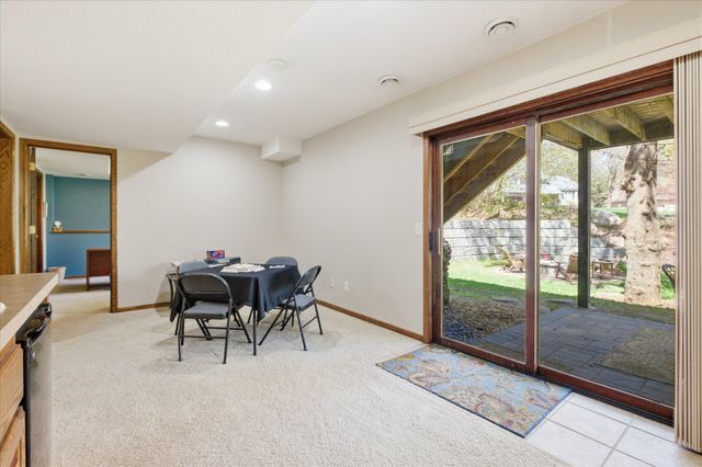 7429 Upper 136th Street W, Apple Valley, MN 55124