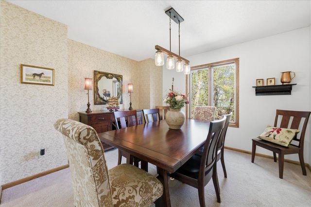 7429 Upper 136th Street W, Apple Valley, MN 55124