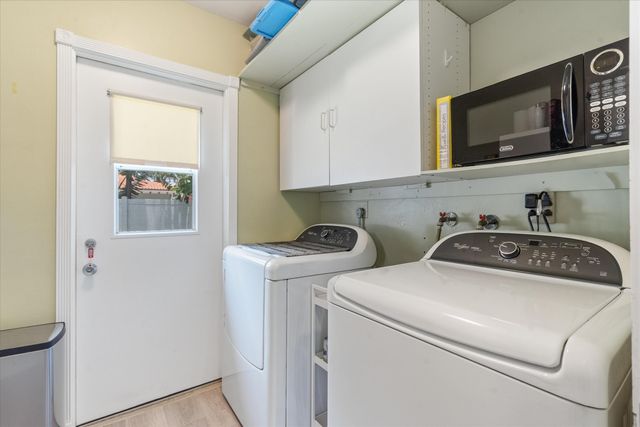 801 Berkeley Street, Boca Raton, FL 33487