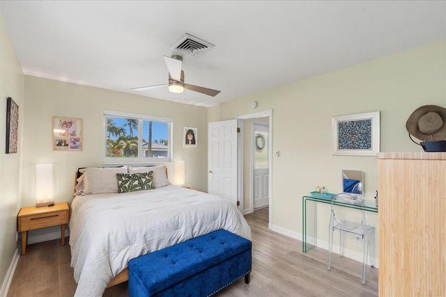801 Berkeley Street, Boca Raton, FL 33487