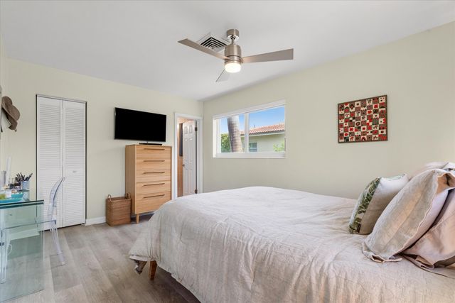 801 Berkeley Street, Boca Raton, FL 33487