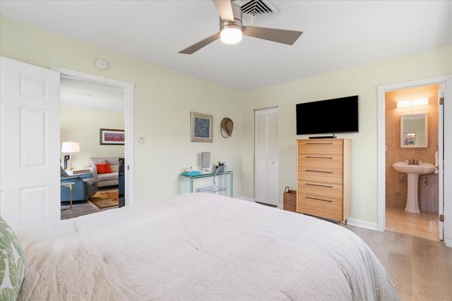 801 Berkeley Street, Boca Raton, FL 33487