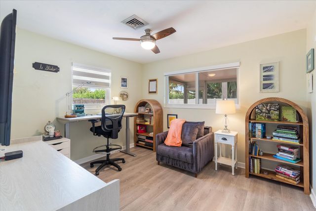 801 Berkeley Street, Boca Raton, FL 33487