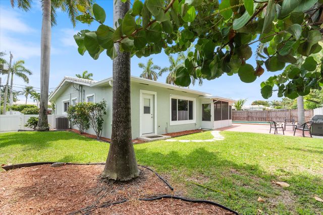 801 Berkeley Street, Boca Raton, FL 33487