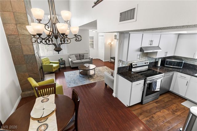 2461 Old Forge Lane 107, Las Vegas, NV 89121