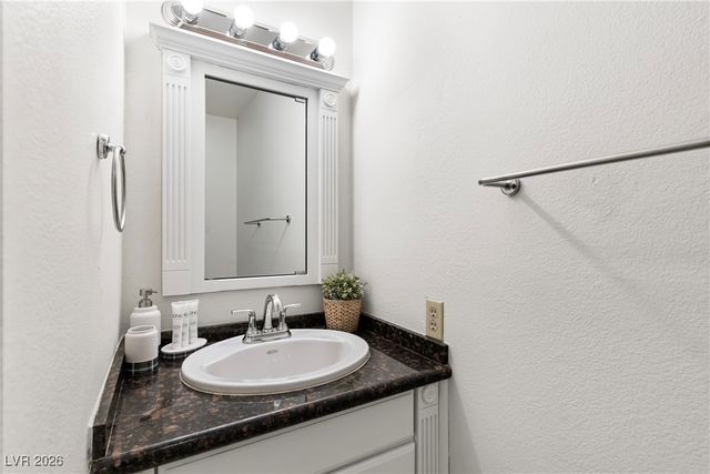 2461 Old Forge Lane 107, Las Vegas, NV 89121