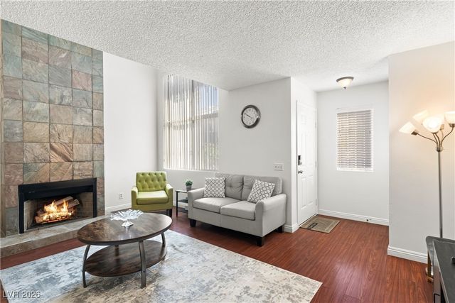 2461 Old Forge Lane 107, Las Vegas, NV 89121