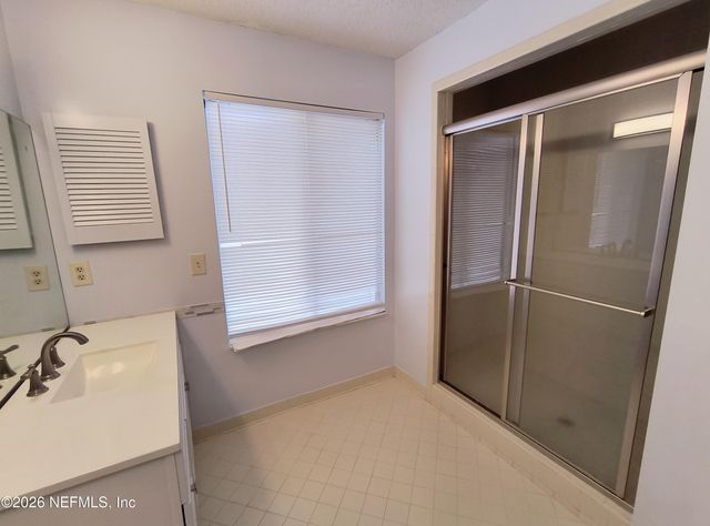 7841 BAYMEADOWS Circle W, Jacksonville, FL 32256