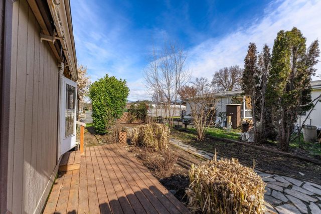 1515 Agape Way, Grants Pass, OR 97527