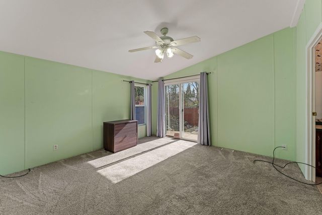 1515 Agape Way, Grants Pass, OR 97527