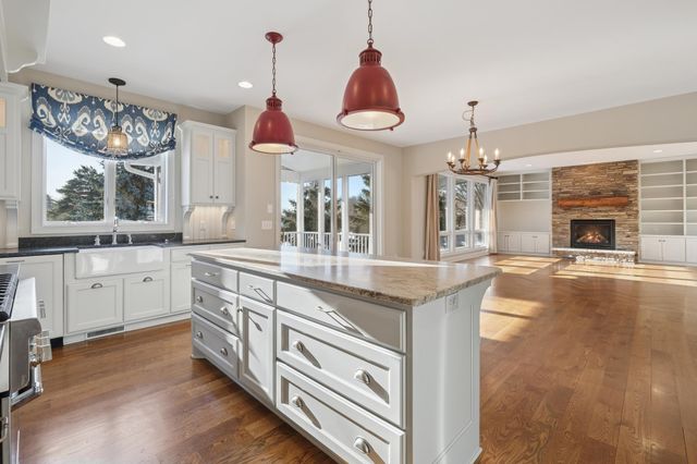 7001 W 175th Avenue, Eden Prairie, MN 55346