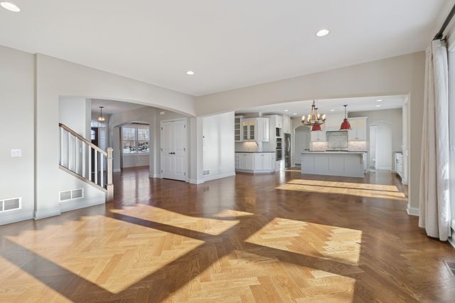 7001 W 175th Avenue, Eden Prairie, MN 55346