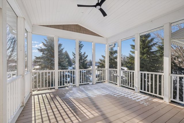 7001 W 175th Avenue, Eden Prairie, MN 55346