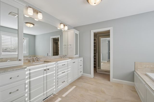 7001 W 175th Avenue, Eden Prairie, MN 55346