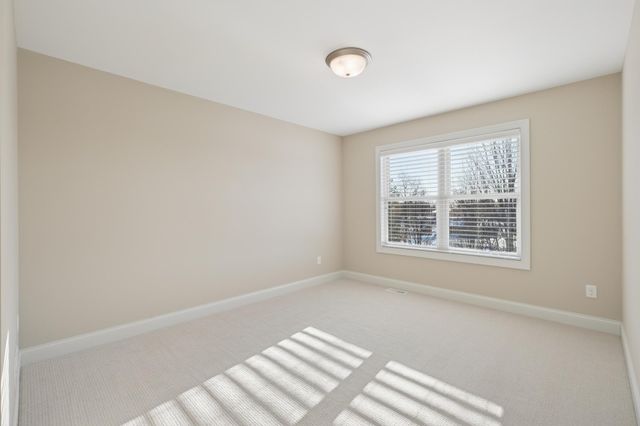 7001 W 175th Avenue, Eden Prairie, MN 55346