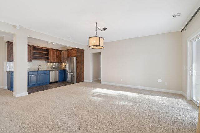 7001 W 175th Avenue, Eden Prairie, MN 55346