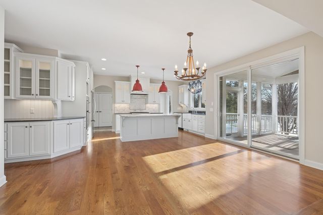 7001 W 175th Avenue, Eden Prairie, MN 55346