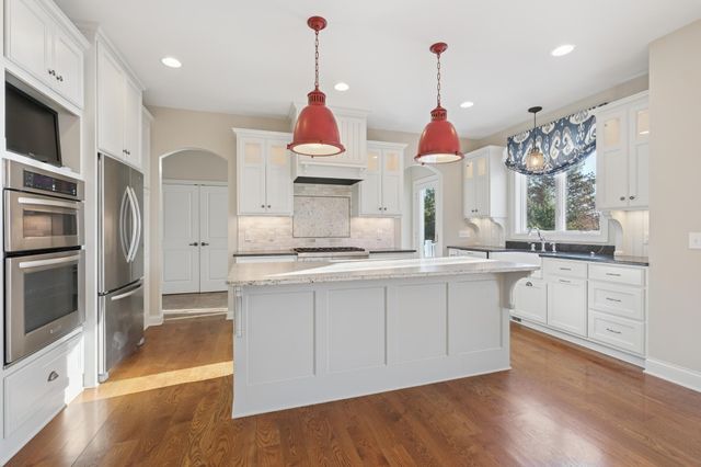 7001 W 175th Avenue, Eden Prairie, MN 55346