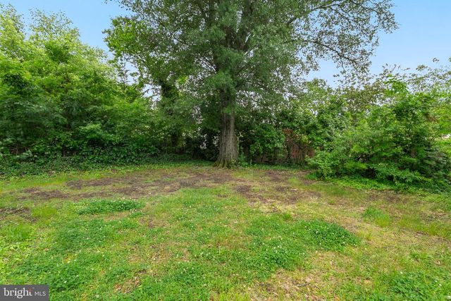 4820 67TH AVE, Hyattsville, MD 20784