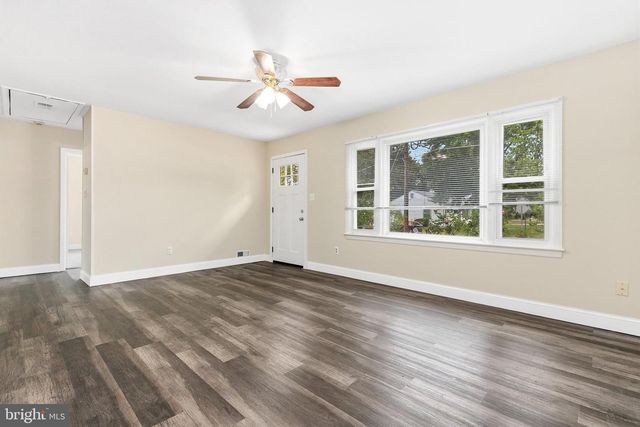 4820 67TH AVE, Hyattsville, MD 20784