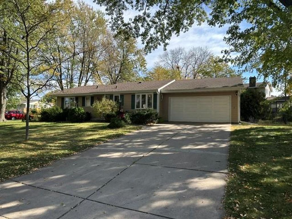 3301 Selkirk Drive, Burnsville, MN 55337 — photo 2