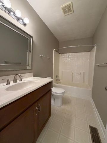 1020 Lauderdale AVE, Vinton, VA 24179