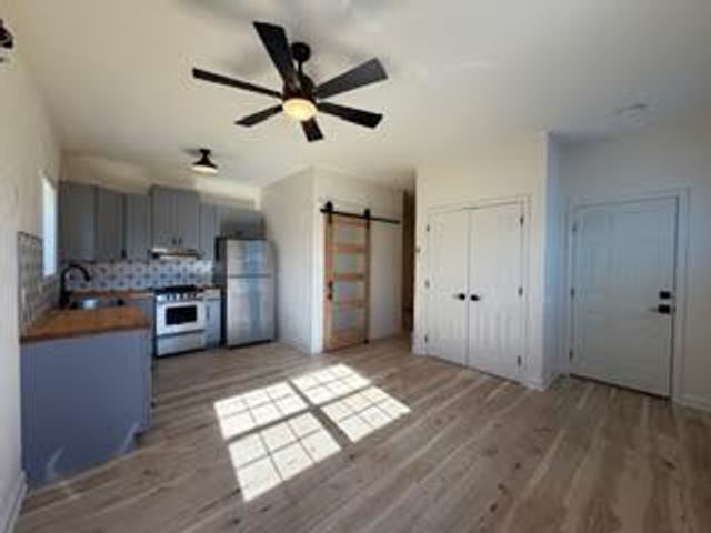 1020 Lauderdale AVE, Vinton, VA 24179