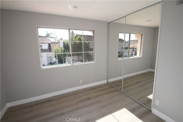 10 LACONIA, Irvine, CA 92614