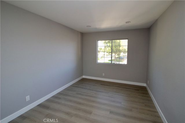 10 LACONIA, Irvine, CA 92614