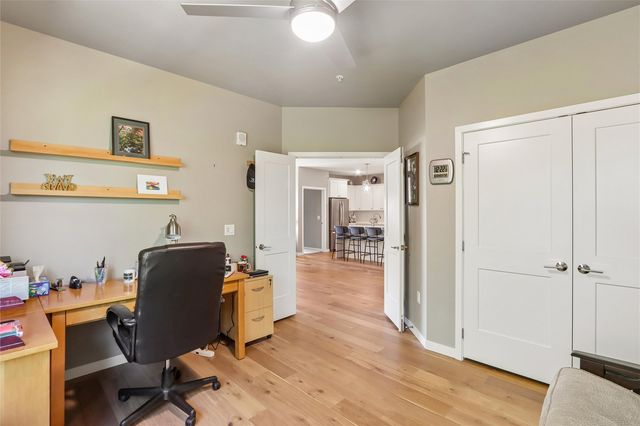260 N Scott Blvd 212, Iowa City, IA 52245