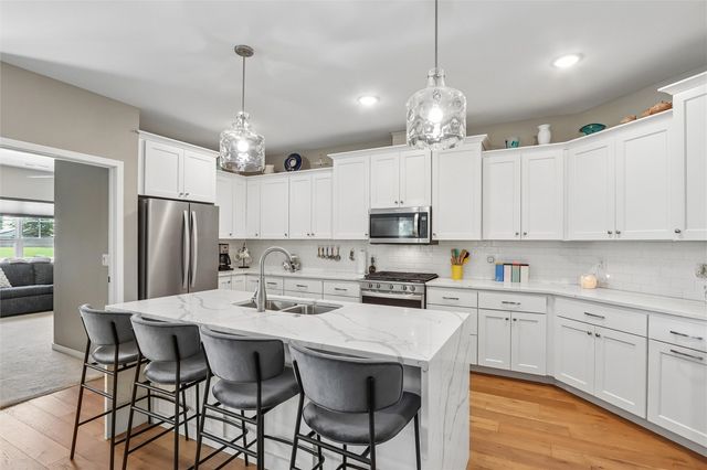 260 N Scott Blvd 212, Iowa City, IA 52245