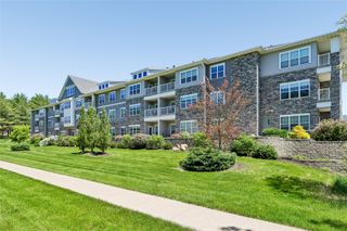 260 N Scott Blvd 212, Iowa City, IA 52245