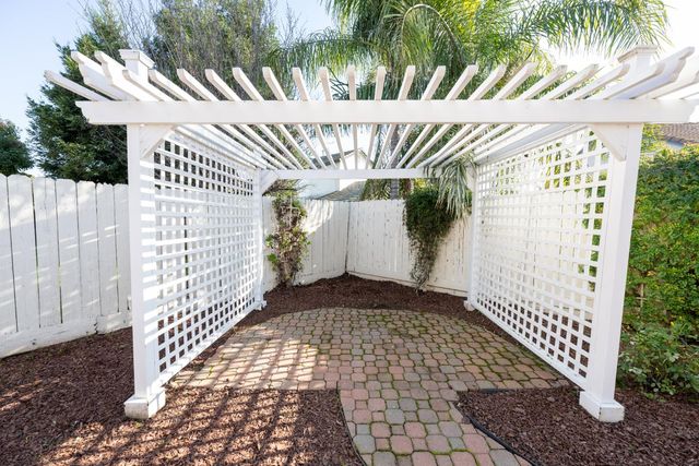 2652 Morris Avenue, Clovis, CA 93611