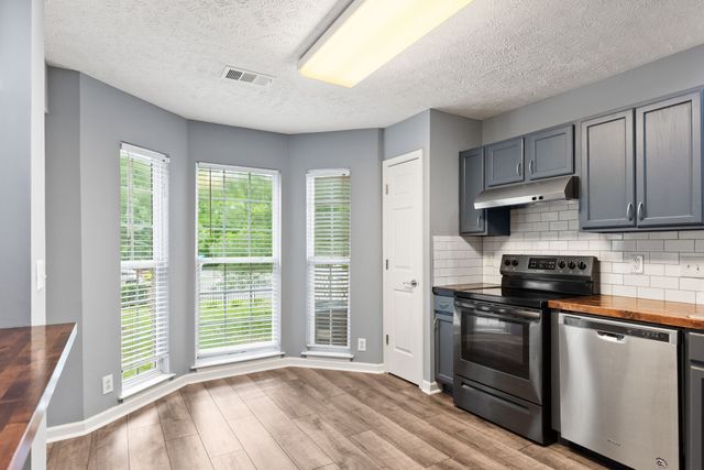 761 Tulip Grove Rd Apt 1602, Hermitage, TN 37076