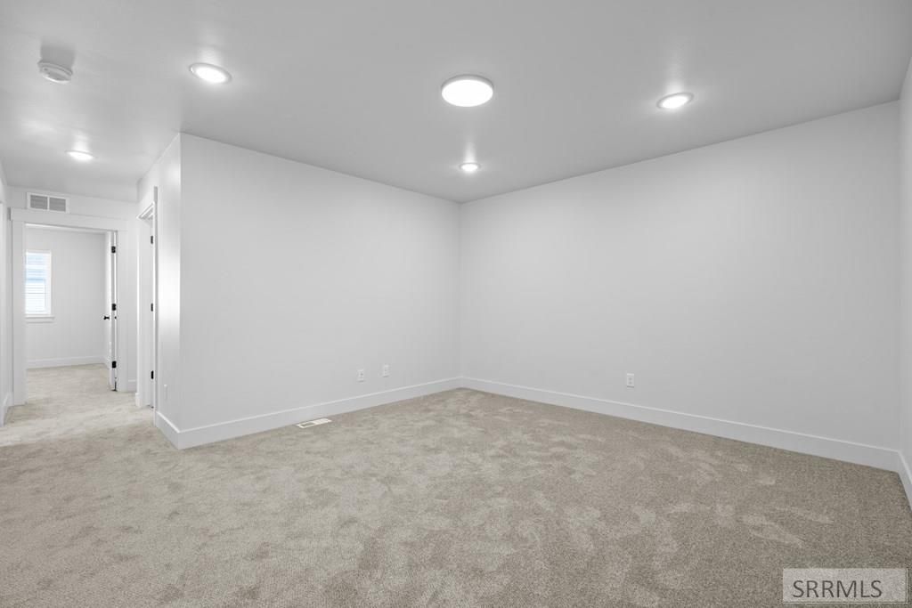 Image 5 of property listing at 267 Blue Sky Court, Sugar City, ID 83448