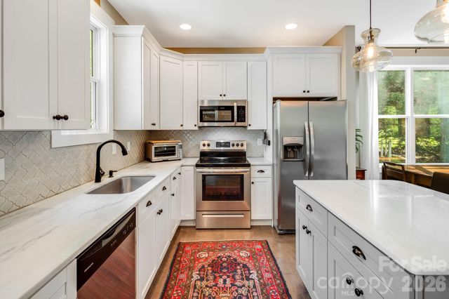 76 Louisiana Avenue, Asheville, NC 28806