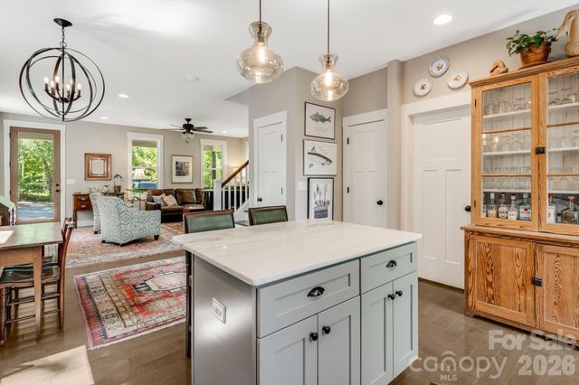 76 Louisiana Avenue, Asheville, NC 28806