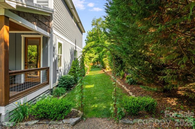 76 Louisiana Avenue, Asheville, NC 28806